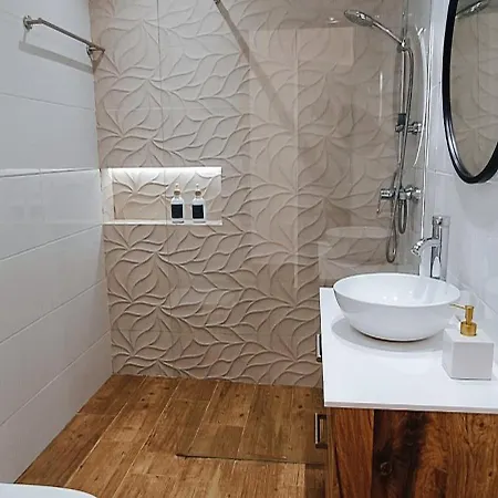 Apartamento Piso Centrico En Avenida Principal