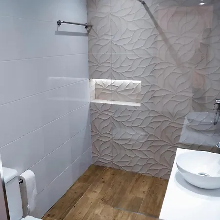 Piso Centrico En Avenida Principal Marbella