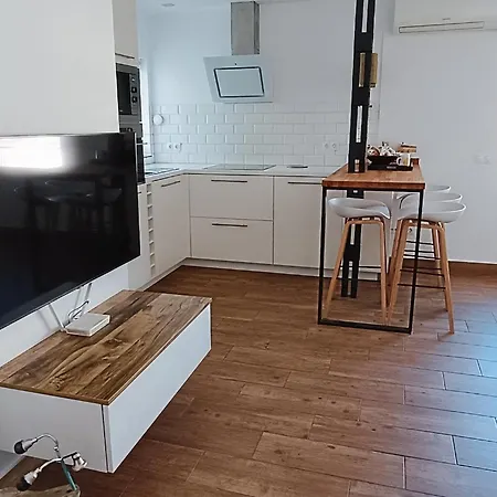 Apartman Piso Centrico En Avenida Principal